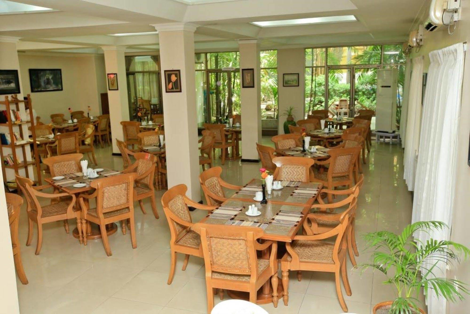 Mandalay City Hotel Exterior photo